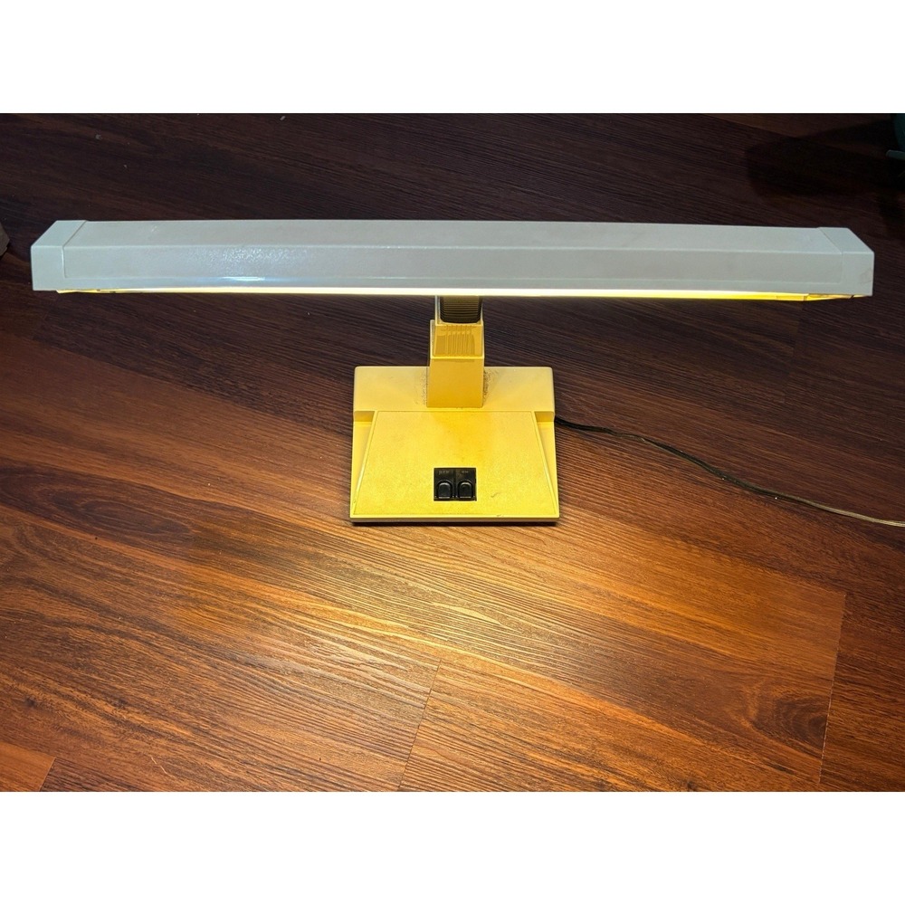 VTG Underwriters Laboratories Folding Desk Lamp Model E-72474 1970 Works READ
